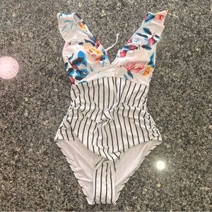 Cupshe Multicolor Floral and Striped One-Piece Swimsuit Size Large